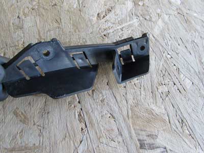 BMW Fender Bracket, Front Right 51117008830 E63 645Ci 650i M62